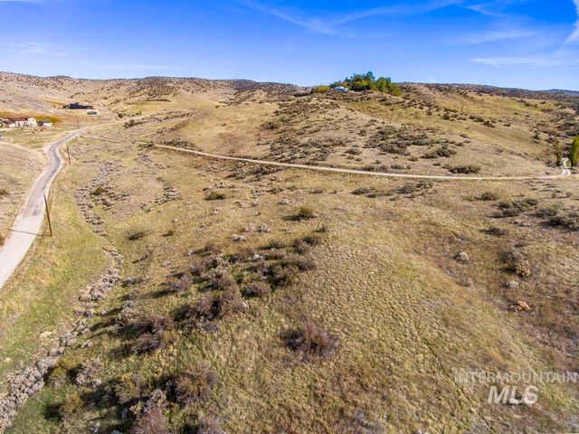 8560 N Lost Sage Lane, Boise, ID 83714