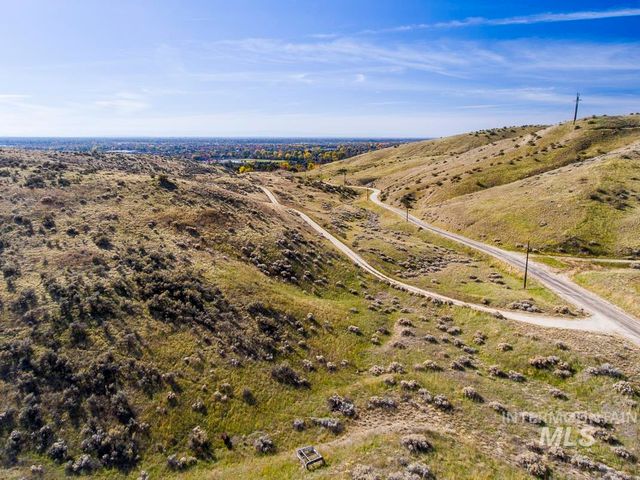 8560 N Lost Sage Lane, Boise, ID 83714