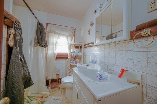 1522 Chestnut Street, Rockford, IL 61102