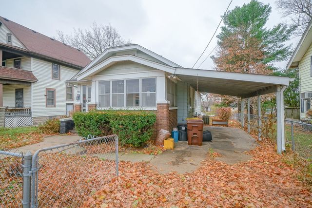 1522 Chestnut Street, Rockford, IL 61102