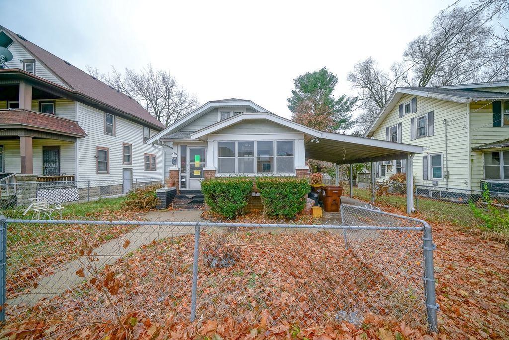 1522 Chestnut Street, Rockford, IL 61102