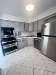 1540 NE 191st St 321, Miami, FL 33179
