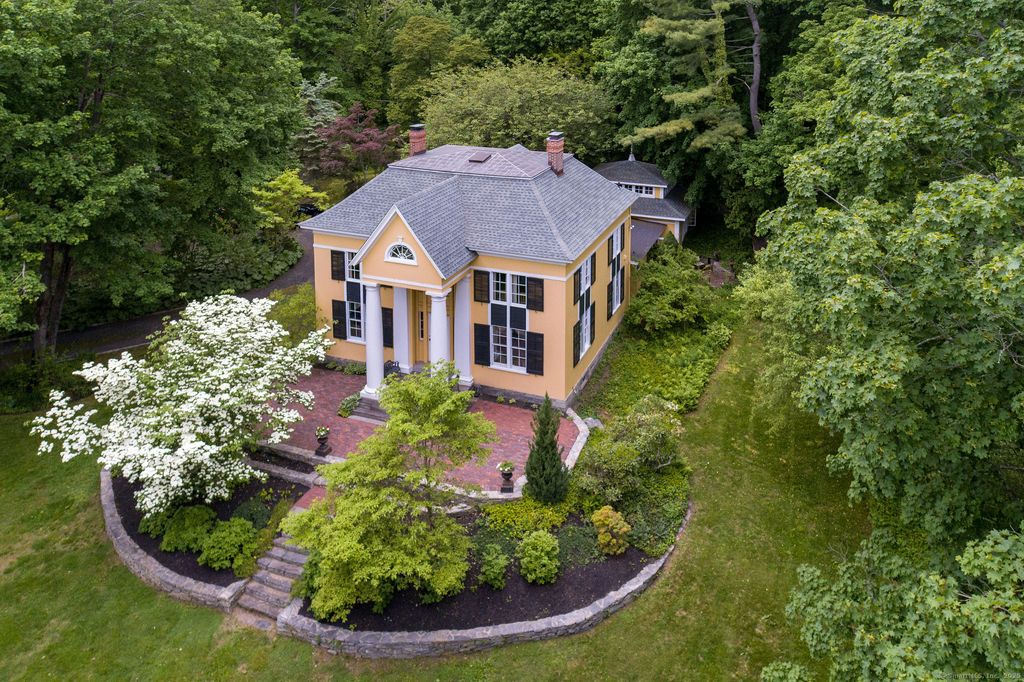 30 Meeting House Lane, Madison, CT 06443