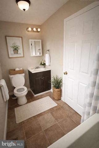 102 MAIN ST, Southampton, NJ 08088