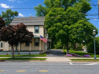 102 MAIN ST, Southampton, NJ 08088