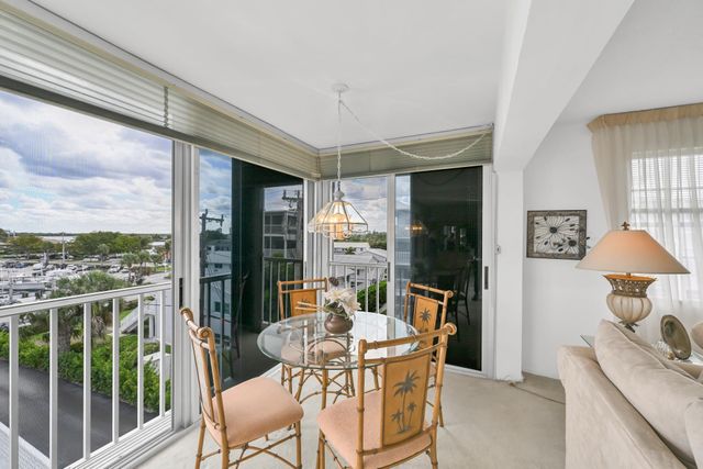 907 Marina Drive 401, North Palm Beach, FL 33408