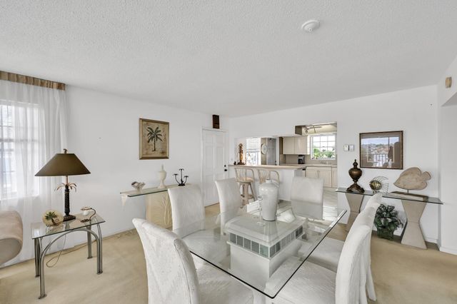 907 Marina Drive 401, North Palm Beach, FL 33408