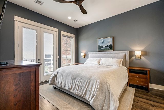 228 SE 2nd Street, Bentonville, AR 72712