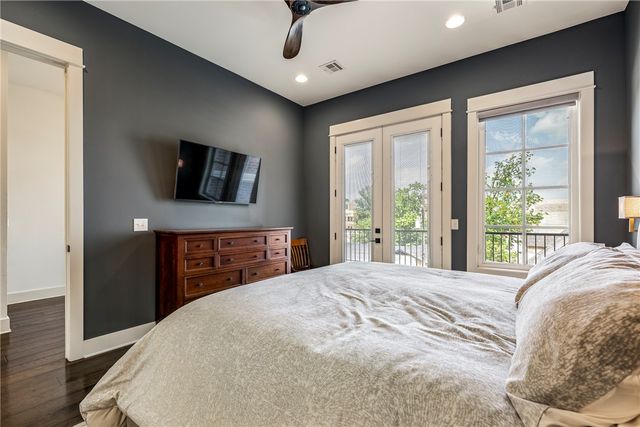 228 SE 2nd Street, Bentonville, AR 72712