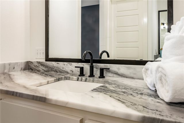 228 SE 2nd Street, Bentonville, AR 72712