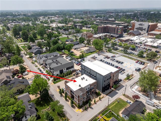 228 SE 2nd Street, Bentonville, AR 72712