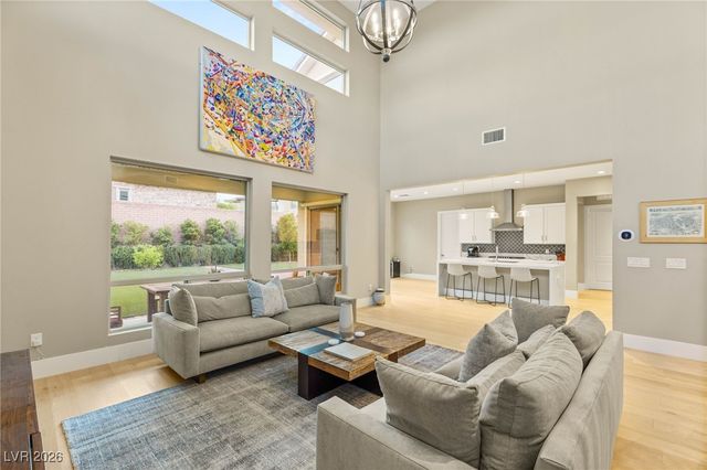 2720 Natural Rock Drive, Las Vegas, NV 89138