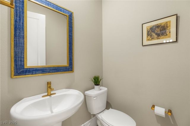 2720 Natural Rock Drive, Las Vegas, NV 89138