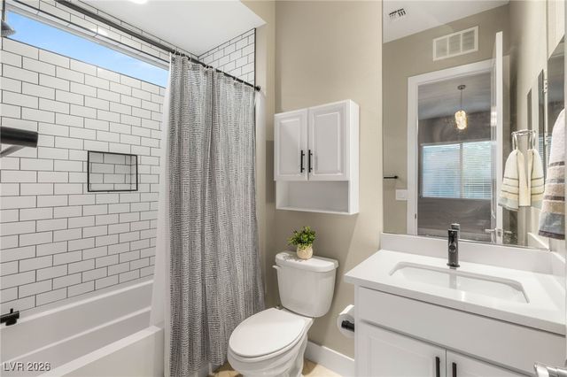 2720 Natural Rock Drive, Las Vegas, NV 89138