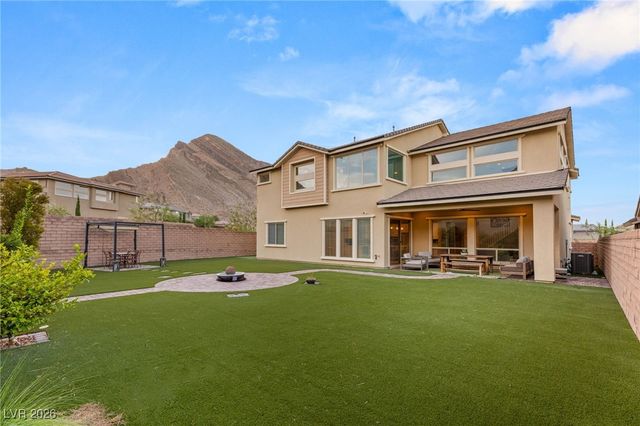 2720 Natural Rock Drive, Las Vegas, NV 89138