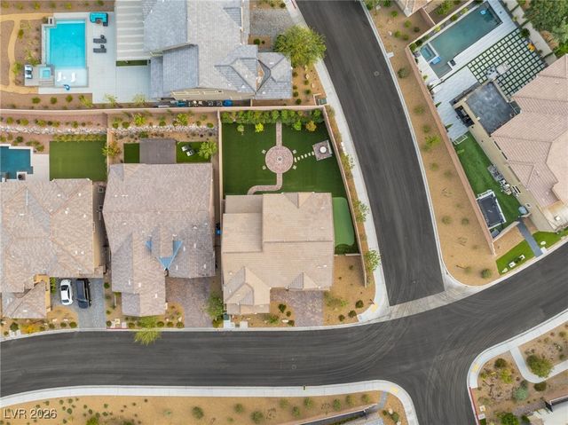 2720 Natural Rock Drive, Las Vegas, NV 89138