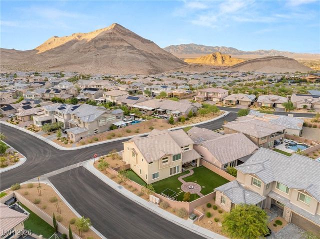 2720 Natural Rock Drive, Las Vegas, NV 89138