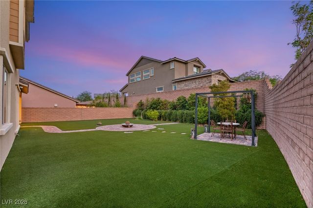 2720 Natural Rock Drive, Las Vegas, NV 89138