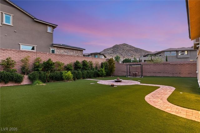 2720 Natural Rock Drive, Las Vegas, NV 89138