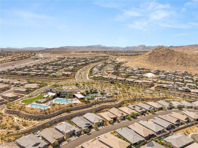 2720 Natural Rock Drive, Las Vegas, NV 89138