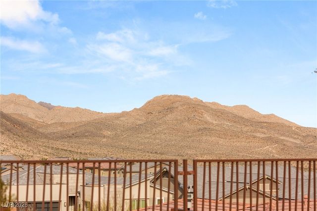 2720 Natural Rock Drive, Las Vegas, NV 89138