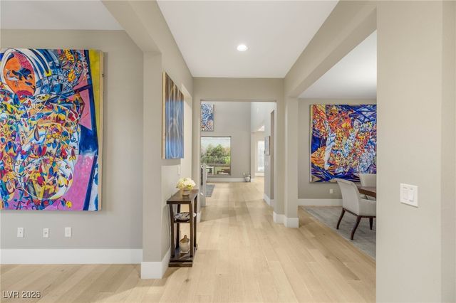 2720 Natural Rock Drive, Las Vegas, NV 89138