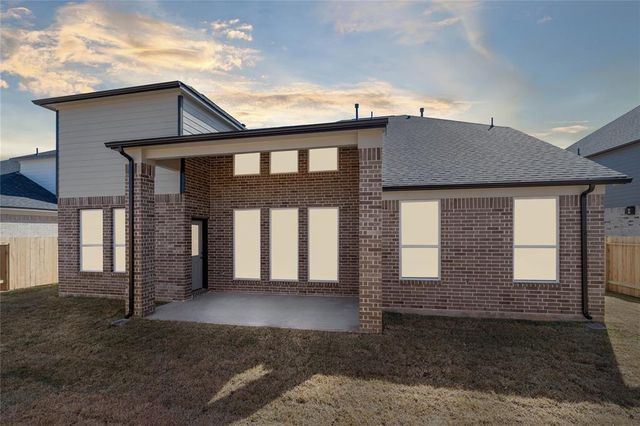 2104 Golden Spruce Lane, Conroe, TX 77301