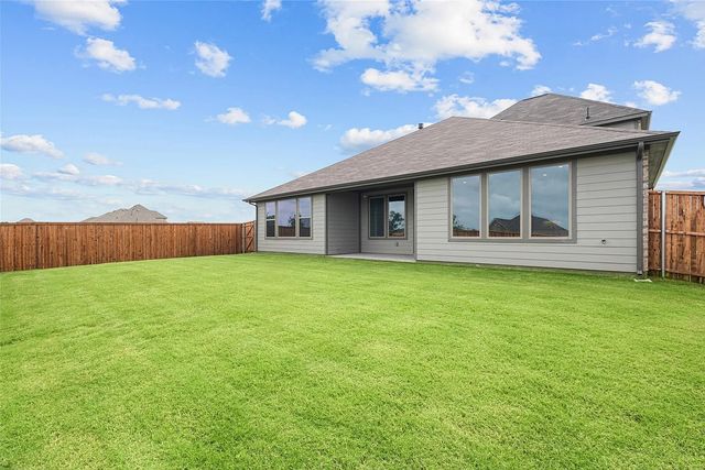 1506 Golden Meadow Drive, Van Alstyne, TX 75495