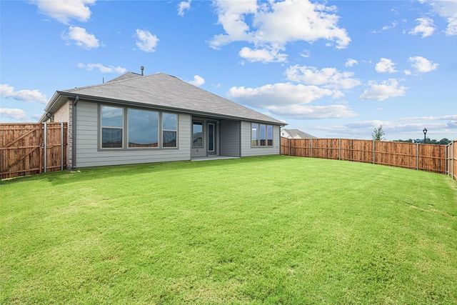 1506 Golden Meadow Drive, Van Alstyne, TX 75495