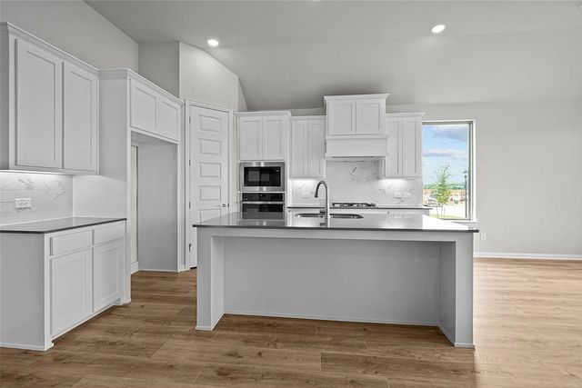 1506 Golden Meadow Drive, Van Alstyne, TX 75495
