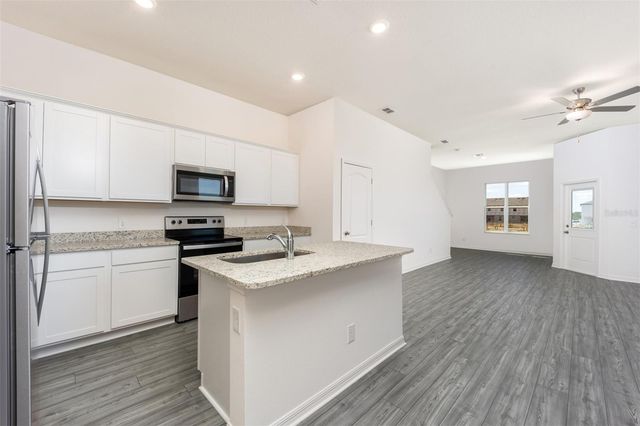 648 POPPY LANE, Dundee, FL 33838