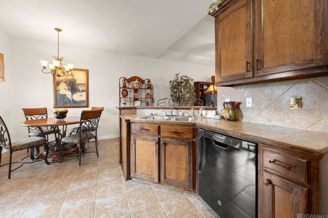 11412 Rossow Ct, Denham Springs, LA 70726