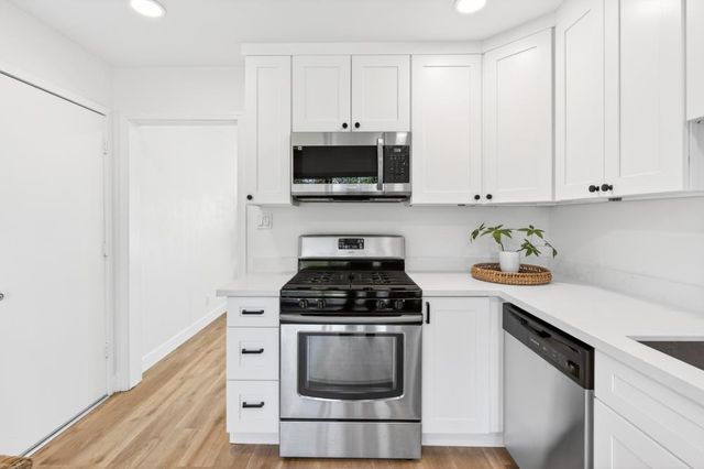 1501 Dickson St, Sacramento, CA 95822