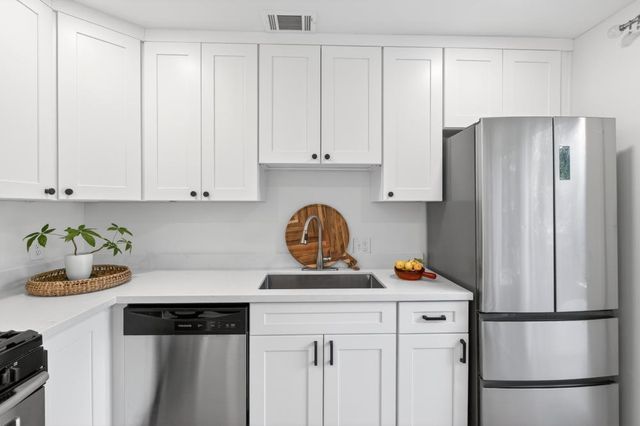 1501 Dickson St, Sacramento, CA 95822