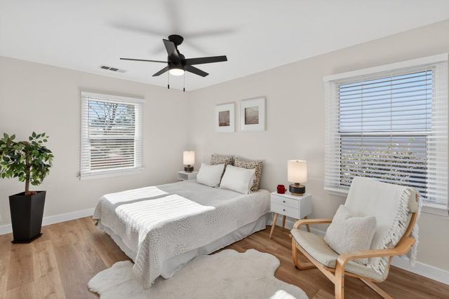 1501 Dickson St, Sacramento, CA 95822