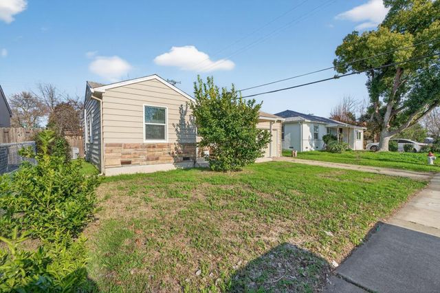 1501 Dickson St, Sacramento, CA 95822