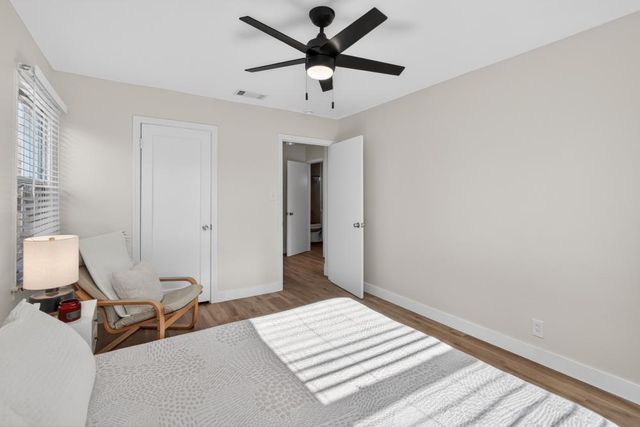 1501 Dickson St, Sacramento, CA 95822