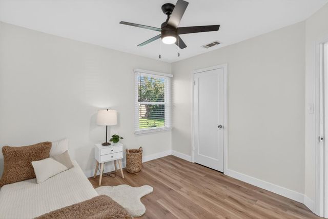 1501 Dickson St, Sacramento, CA 95822