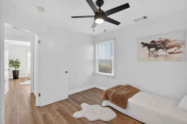 1501 Dickson St, Sacramento, CA 95822