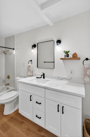 1501 Dickson St, Sacramento, CA 95822