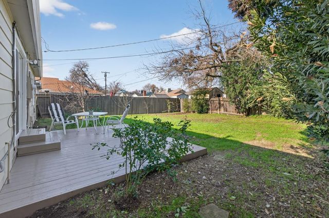 1501 Dickson St, Sacramento, CA 95822