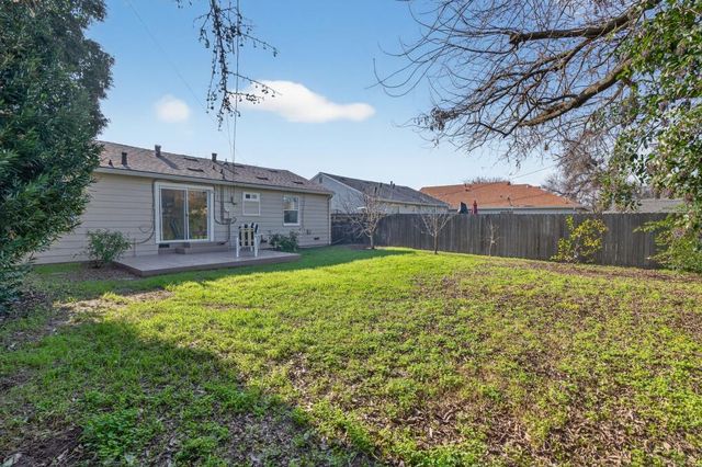 1501 Dickson St, Sacramento, CA 95822