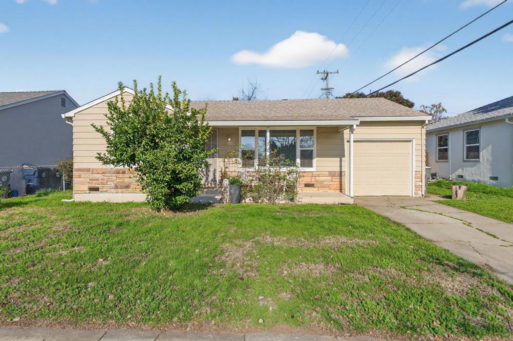 1501 Dickson St, Sacramento, CA 95822