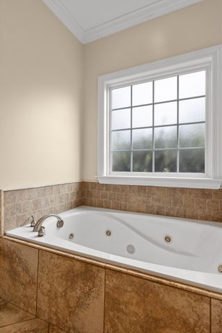 8877 Sunridge Drive, Ooltewah, TN 37363