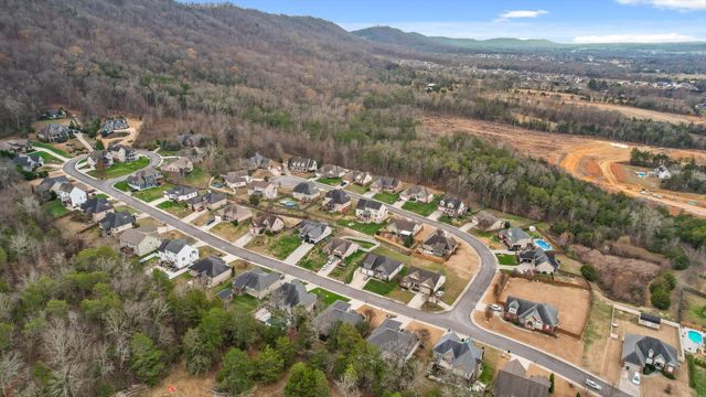 8877 Sunridge Drive, Ooltewah, TN 37363