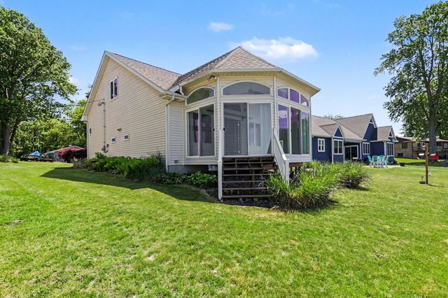 881 Clark Road, Ceresco, MI 49033