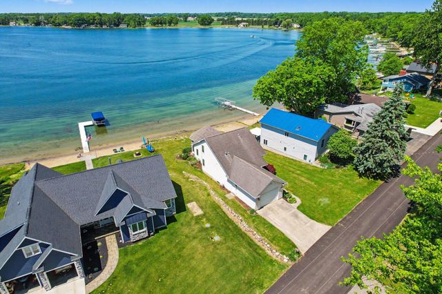 881 Clark Road, Ceresco, MI 49033