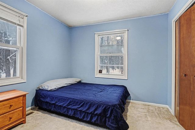 46574 33rd Street, Paw Paw, MI 49079