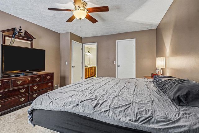 46574 33rd Street, Paw Paw, MI 49079