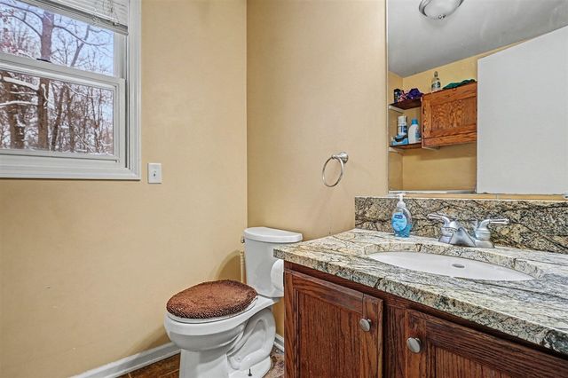 46574 33rd Street, Paw Paw, MI 49079